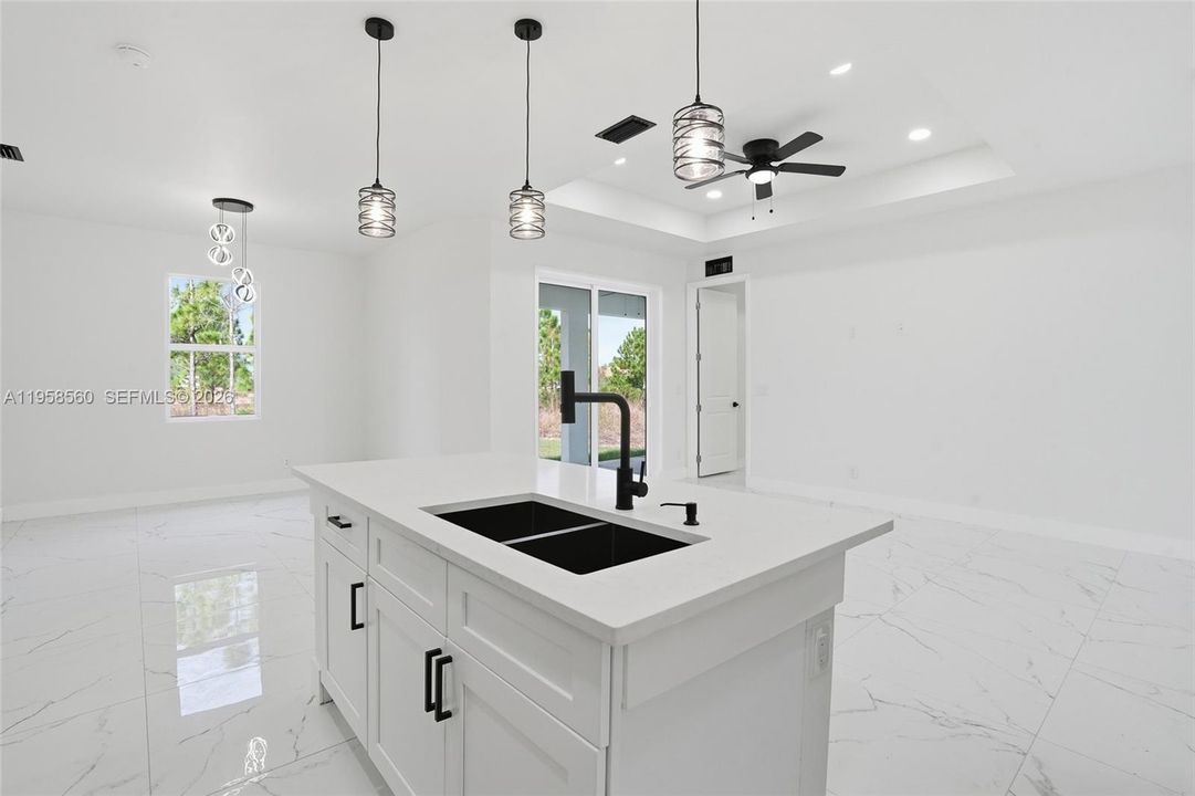 Activo con contrato: $334,900 (3 camas, 2 baños, 0 Pies cuadrados)