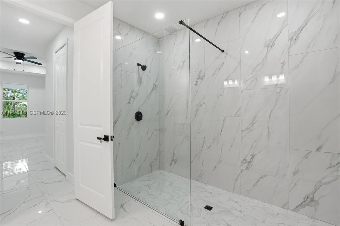 Activo con contrato: $334,900 (3 camas, 2 baños, 0 Pies cuadrados)