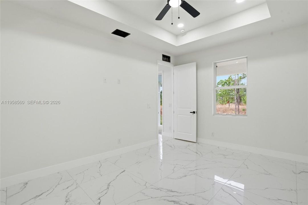 Activo con contrato: $334,900 (3 camas, 2 baños, 0 Pies cuadrados)