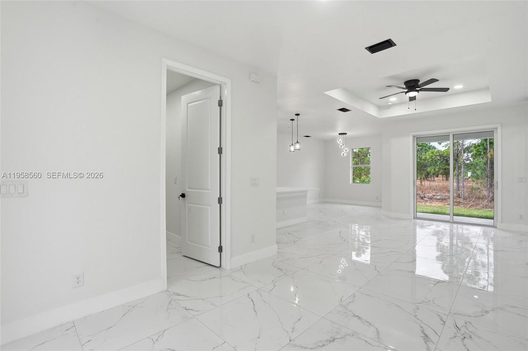 Activo con contrato: $334,900 (3 camas, 2 baños, 0 Pies cuadrados)