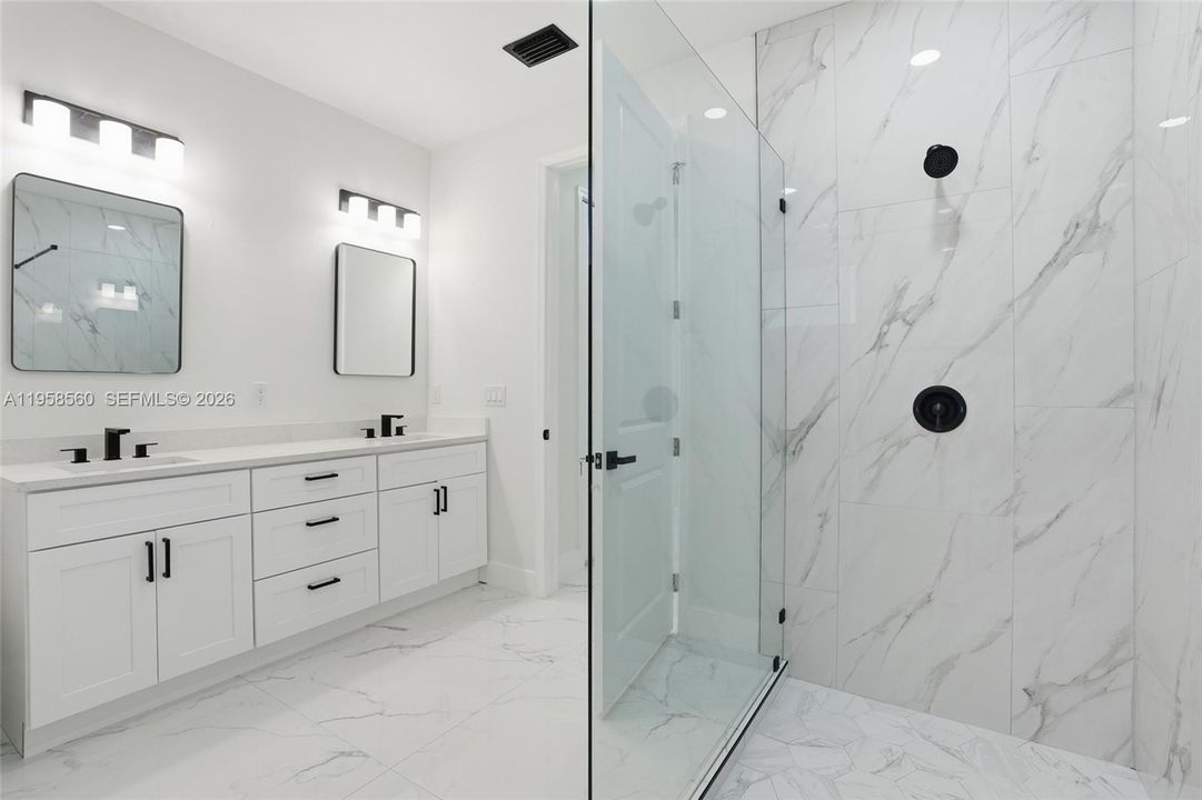 Activo con contrato: $334,900 (3 camas, 2 baños, 0 Pies cuadrados)