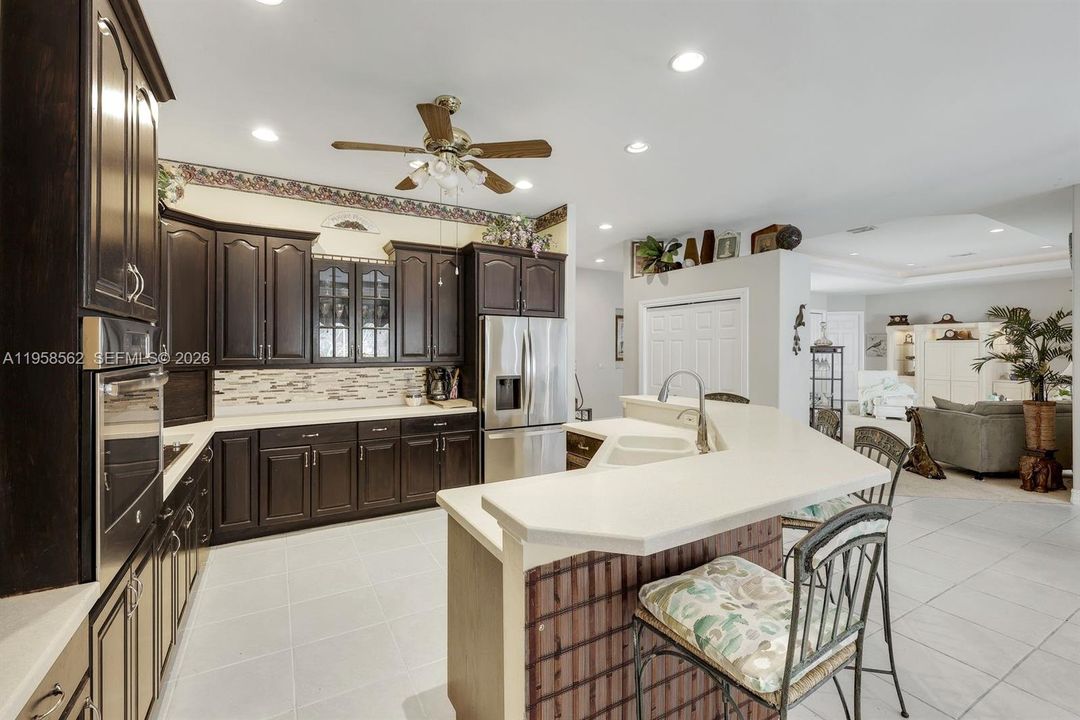 Recently Sold: $1,299,900 (5 beds, 3 baths, 3547 Square Feet)