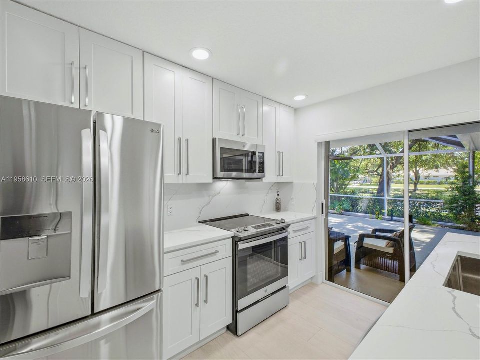 Active With Contract: $437,000 (2 beds, 2 baths, 1152 Square Feet)