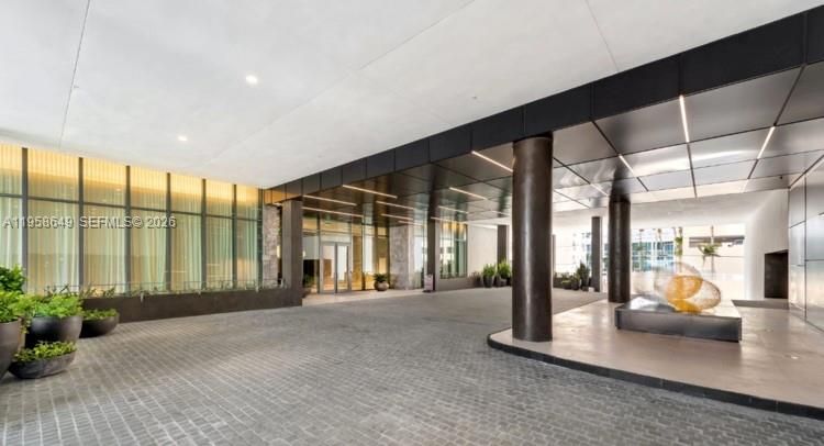 For Sale: $3,475,000 (4 beds, 4 baths, 2663 Square Feet)