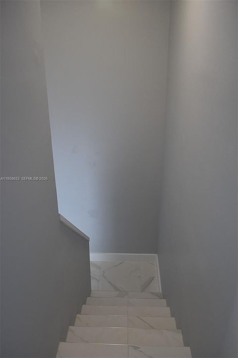 На продажу: $419,000 (4 спален, 3 ванн, 1750 Квадратных фут)