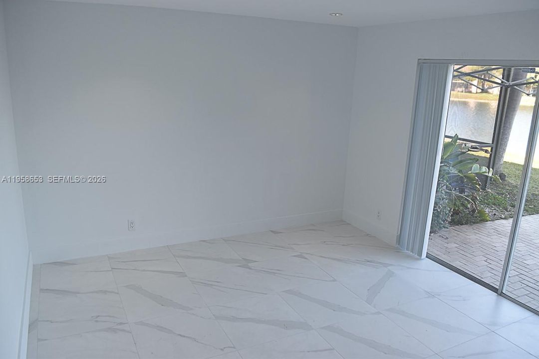На продажу: $419,000 (4 спален, 3 ванн, 1750 Квадратных фут)
