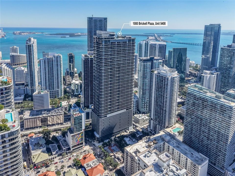 For Sale: $2,650,000 (3 beds, 3 baths, 1770 Square Feet)