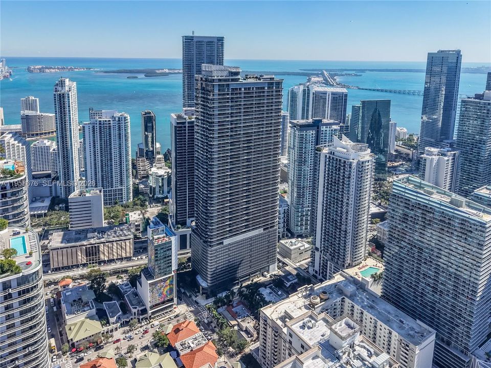 For Sale: $2,650,000 (3 beds, 3 baths, 1770 Square Feet)