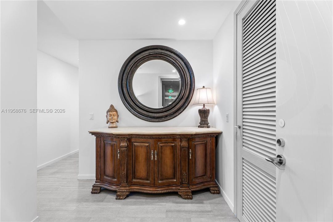 For Sale: $2,650,000 (3 beds, 3 baths, 1770 Square Feet)