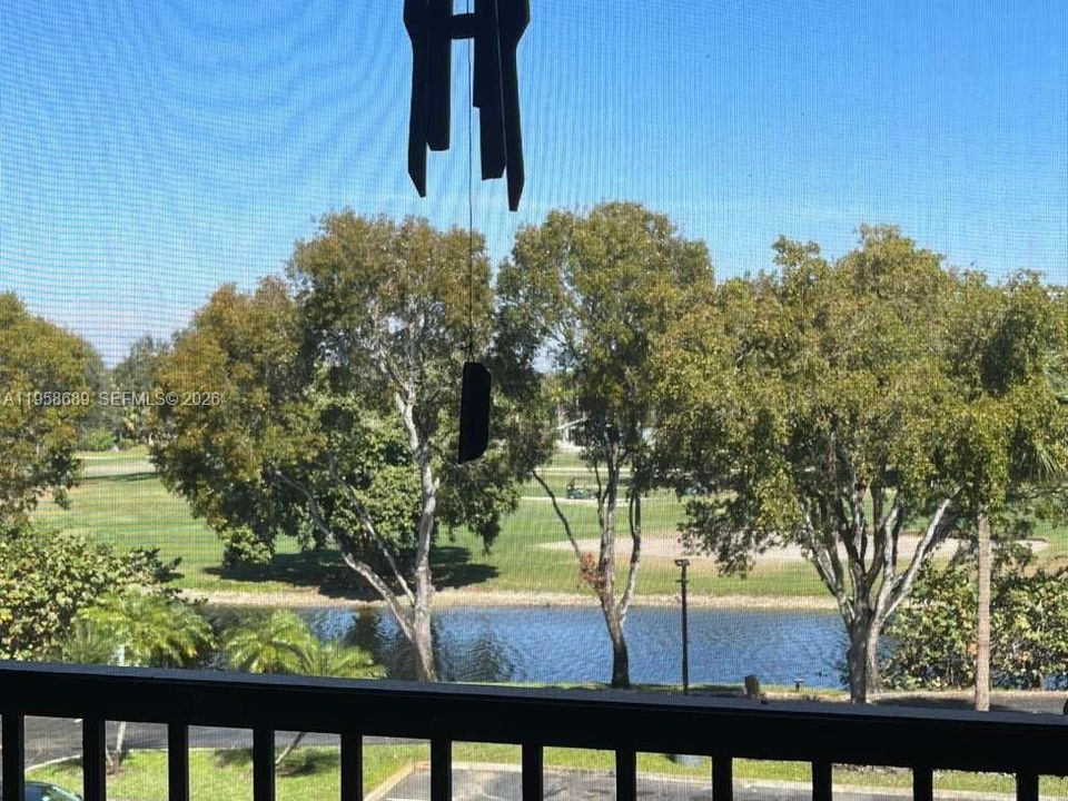 На продажу: $205,000 (1 спален, 1 ванн, 1008 Квадратных фут)