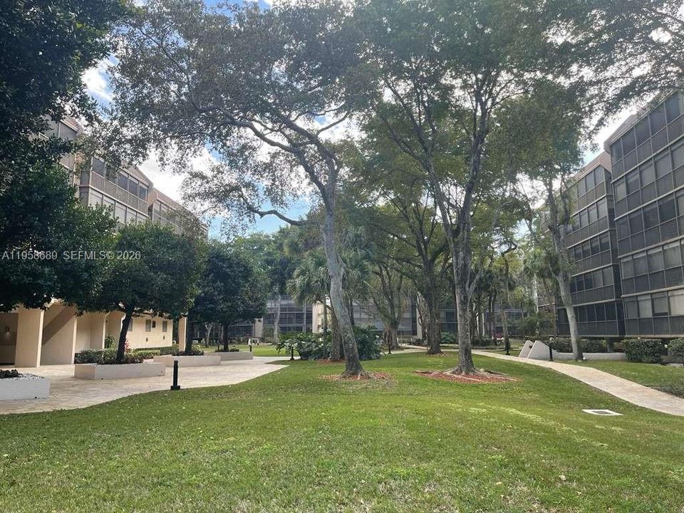 На продажу: $205,000 (1 спален, 1 ванн, 1008 Квадратных фут)