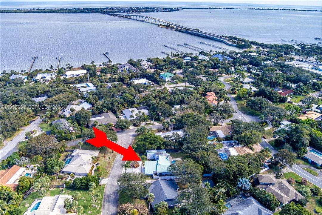 Recently Sold: $989,000 (4 beds, 3 baths, 2507 Square Feet)