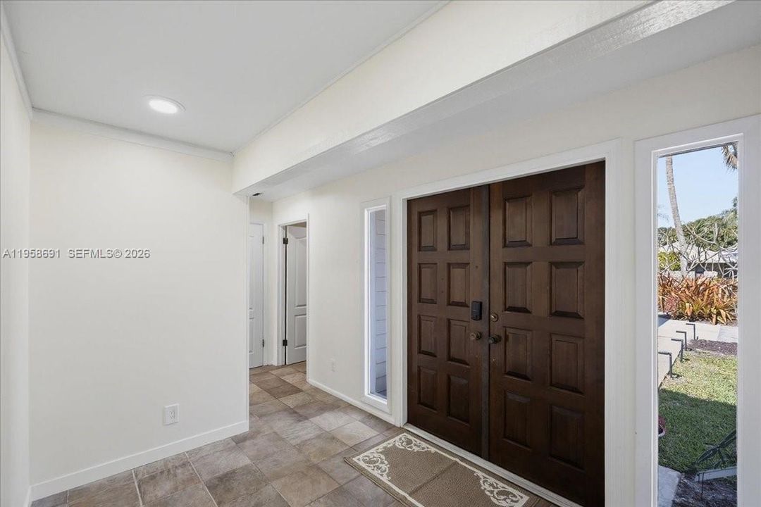 Recently Sold: $989,000 (4 beds, 3 baths, 2507 Square Feet)