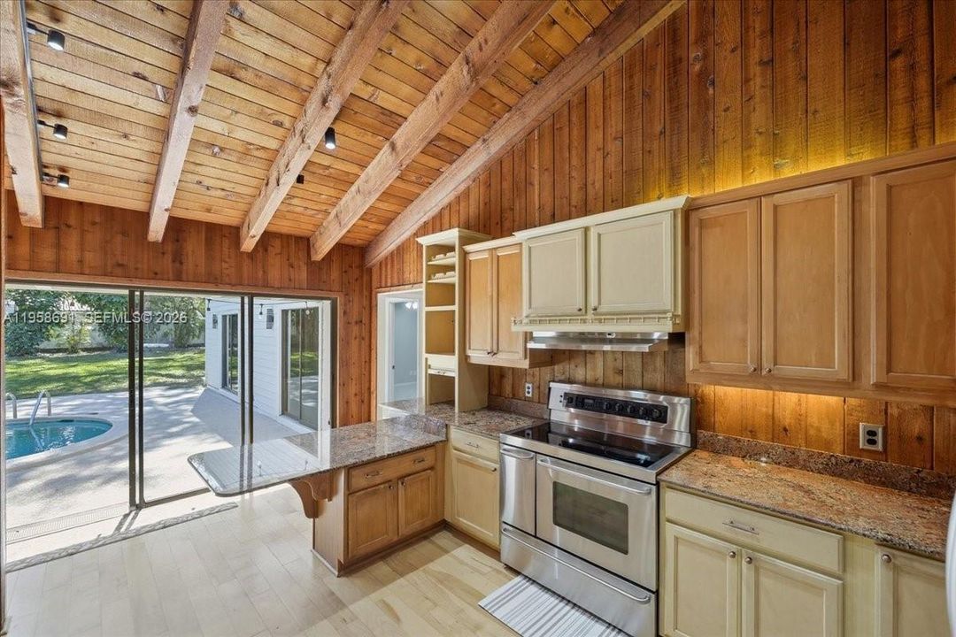 Recently Sold: $989,000 (4 beds, 3 baths, 2507 Square Feet)