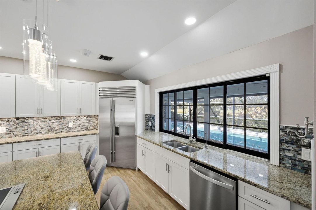 36-web-or-mls-1157-sw-mirror-lake-cv