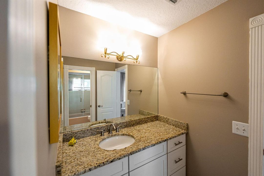 58-web-or-mls-1157-sw-mirror-lake-cv