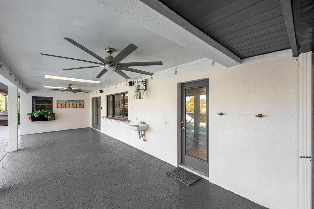 79-web-or-mls-1157-sw-mirror-lake-cv