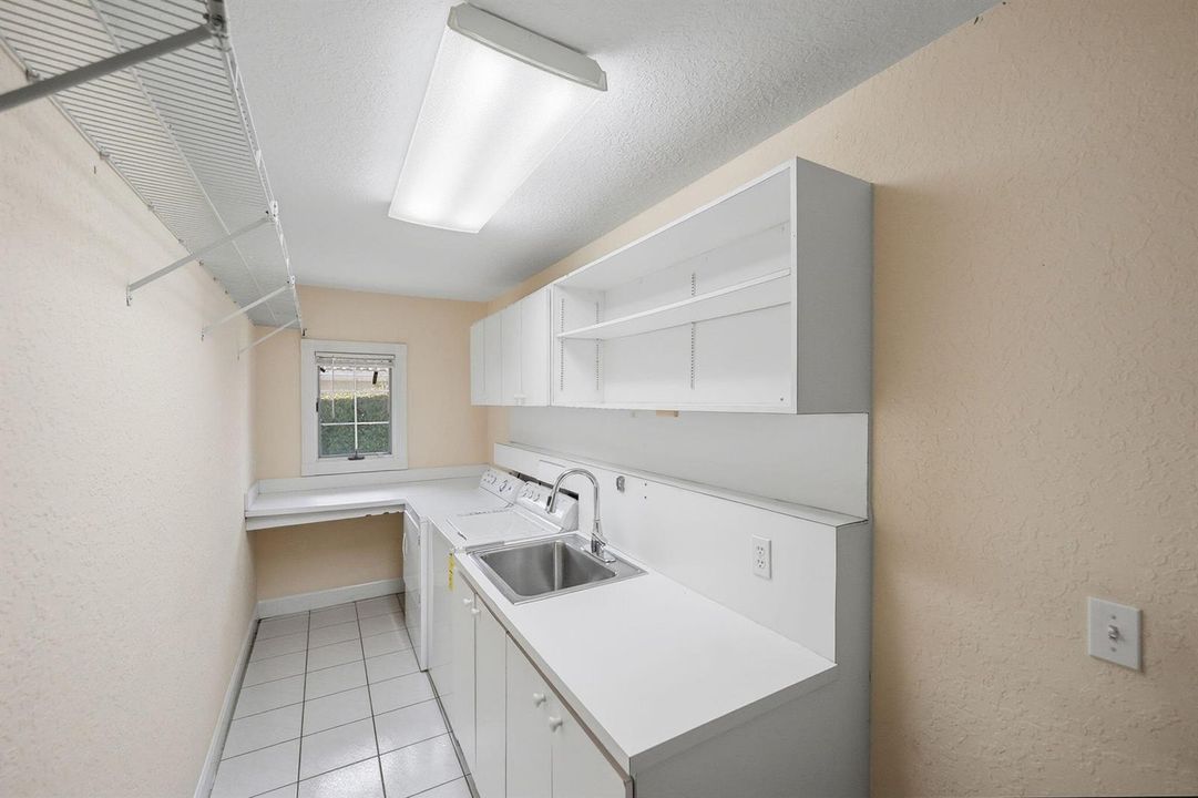 61-web-or-mls-1157-sw-mirror-lake-cv