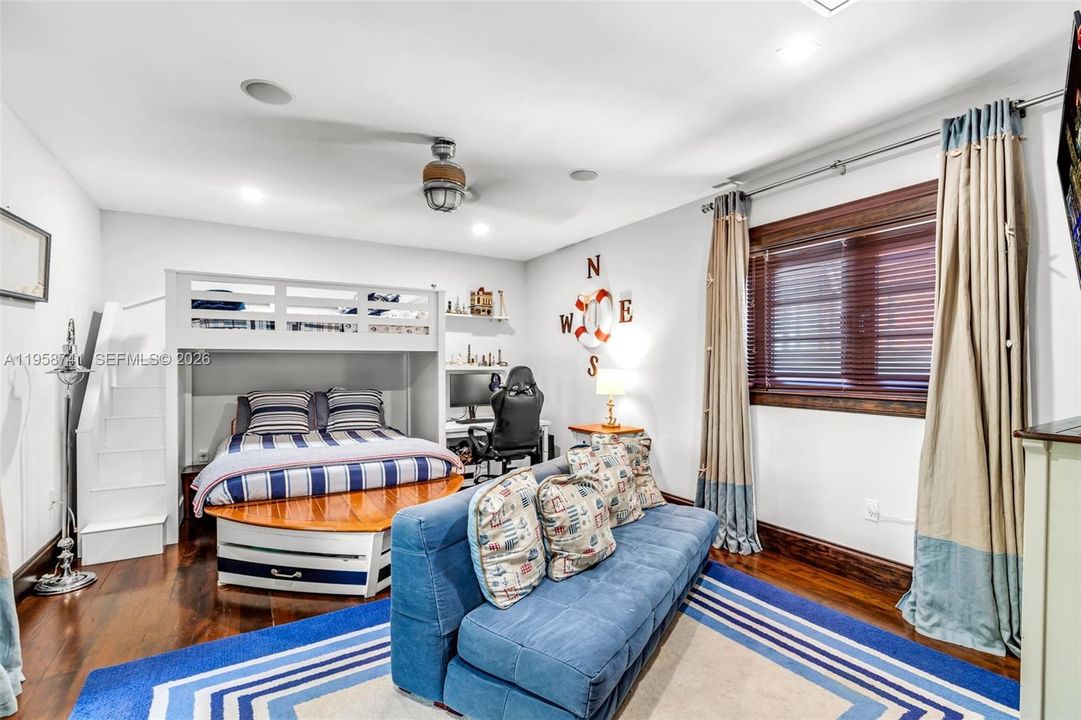 For Sale: $12,000,000 (5 beds, 5 baths, 4115 Square Feet)