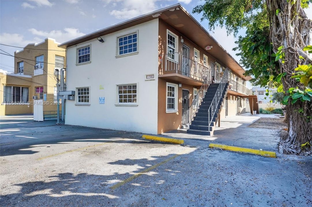 En Venta: $1,825,000 (0 camas, 0 baños, 4928 Pies cuadrados)