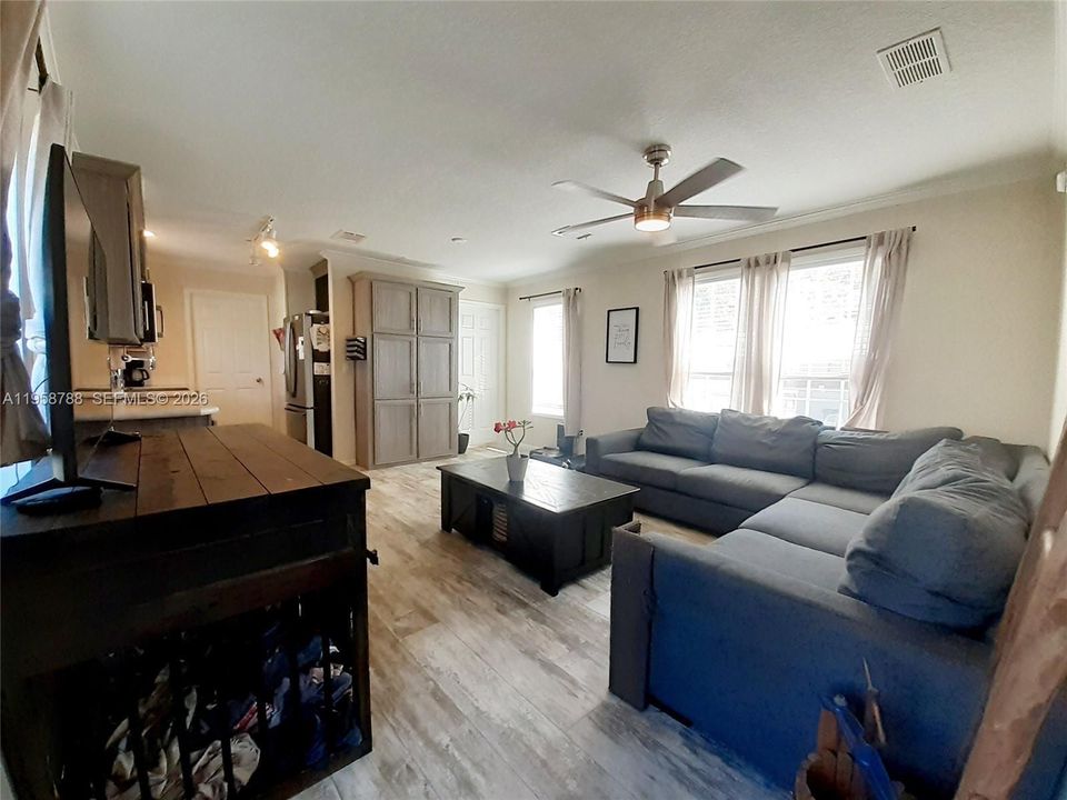 En Venta: $164,900 (3 camas, 2 baños, 0 Pies cuadrados)