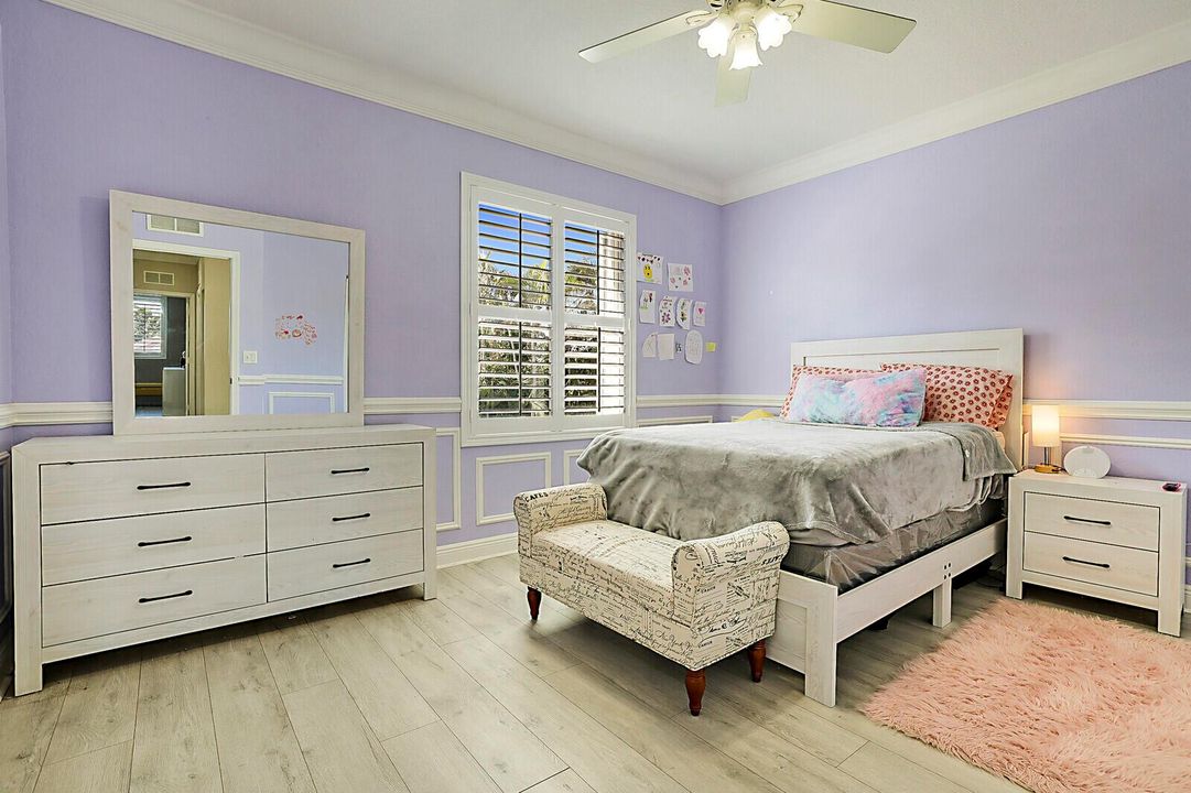 25_7167_Ivy_Crossing_Lane25_mls