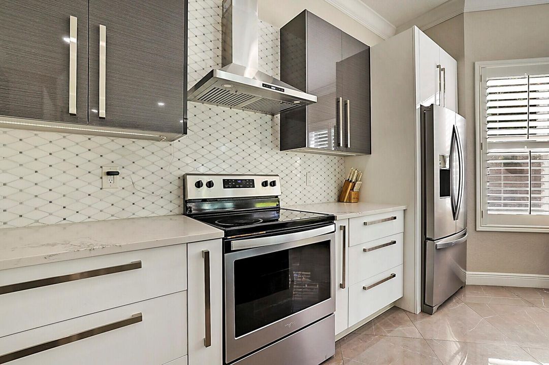 16_7167_Ivy_Crossing_Lane16_mls