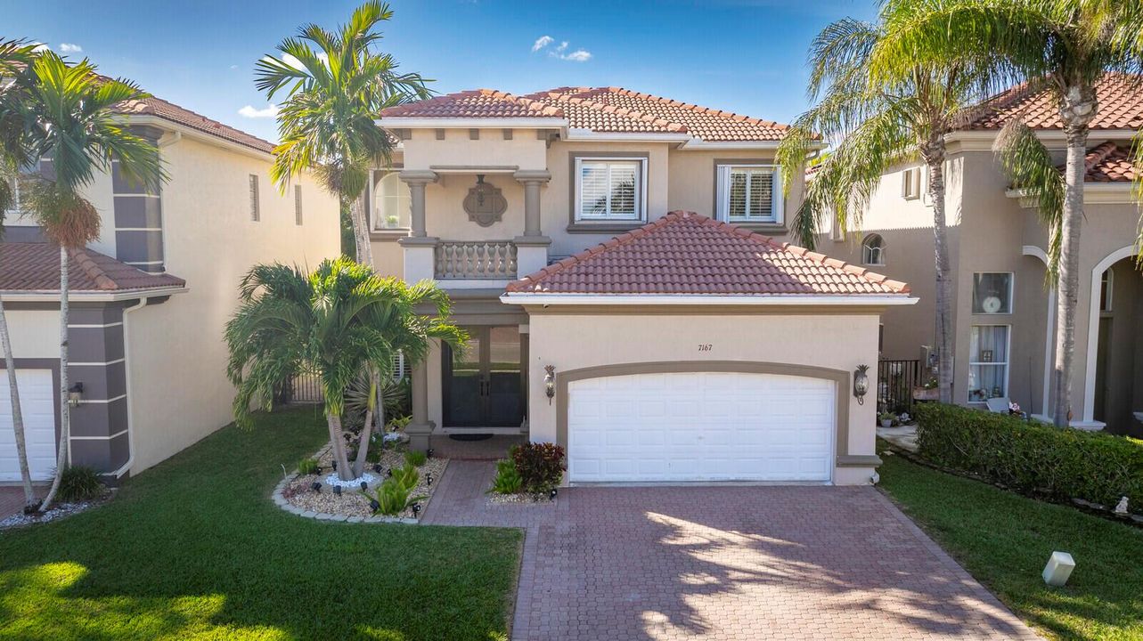 50_7167_Ivy_Crossing_Lane50_mls