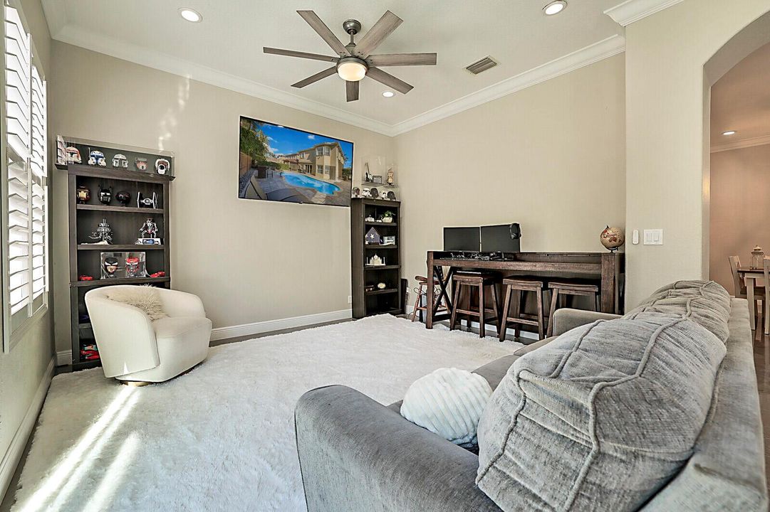 23_7167_Ivy_Crossing_Lane23_mls