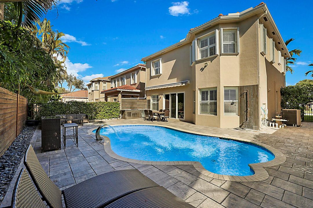 42_7167_Ivy_Crossing_Lane42_mls