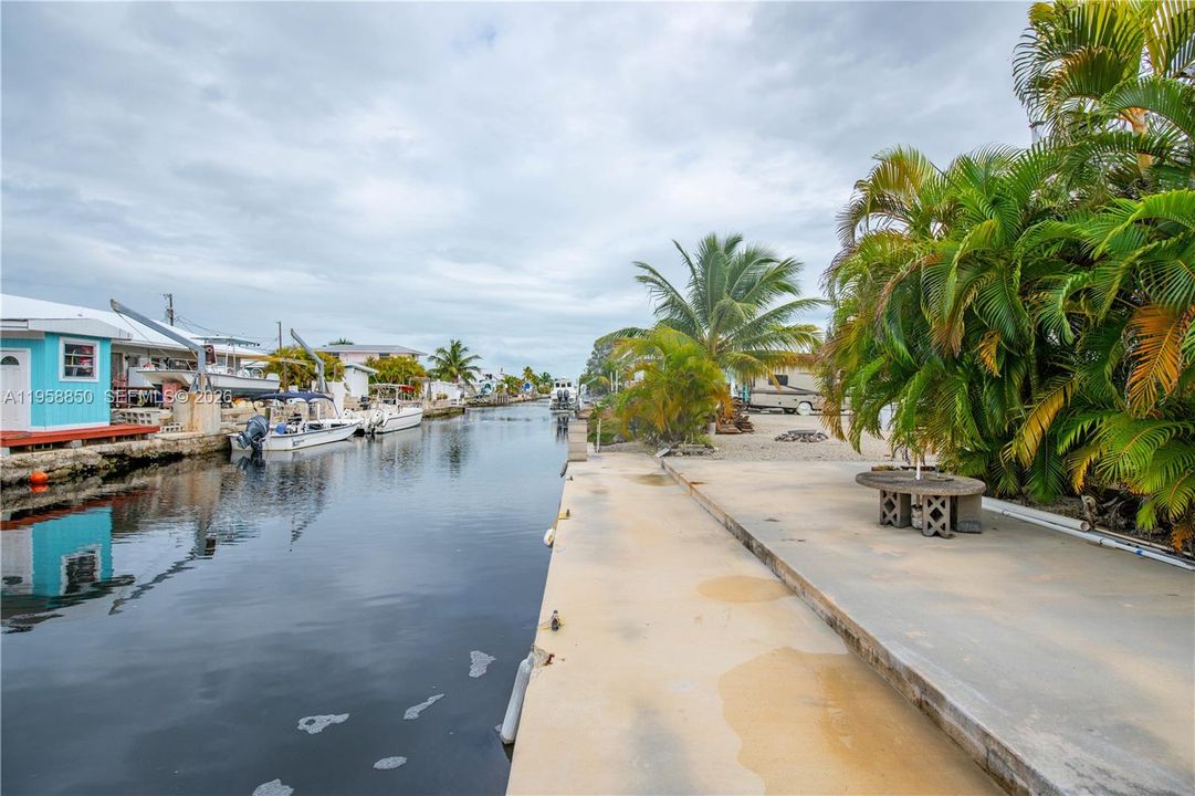 For Sale: $750,000 (3 beds, 1 baths, 1008 Square Feet)