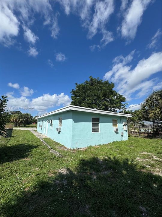 Vendido Recientemente: $900,000 (0 camas, 0 baños, 0 Pies cuadrados)