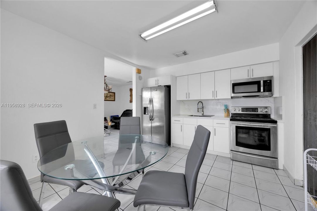 Active With Contract: $1,000,000 (0 beds, 0 baths, 2002 Square Feet)