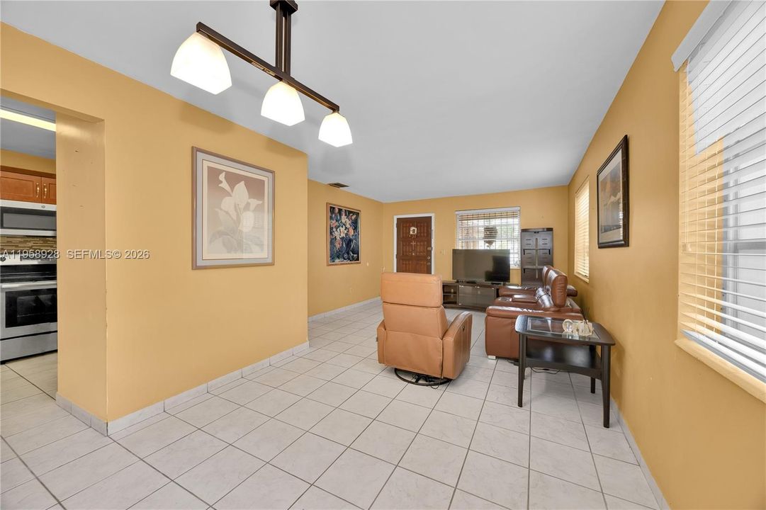 Active With Contract: $1,000,000 (0 beds, 0 baths, 2002 Square Feet)