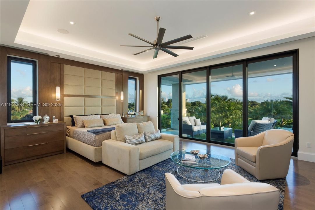 En Venta: $10,000,000 (6 camas, 7 baños, 8000 Pies cuadrados)