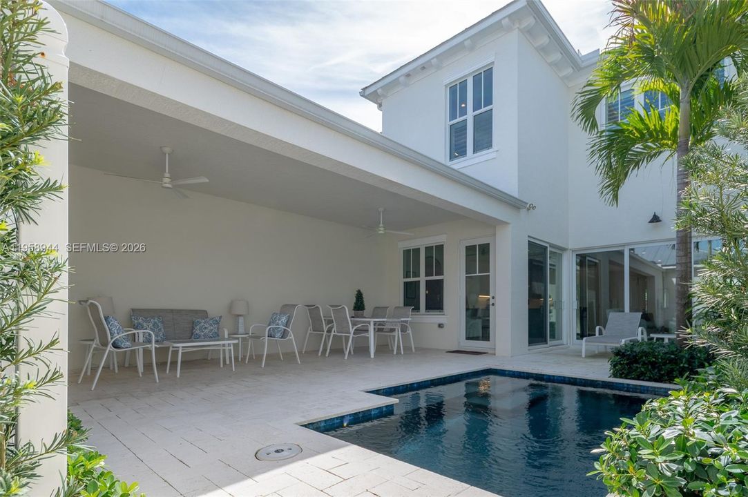 For Rent: $25,000 (3 beds, 3 baths, 2523 Square Feet)