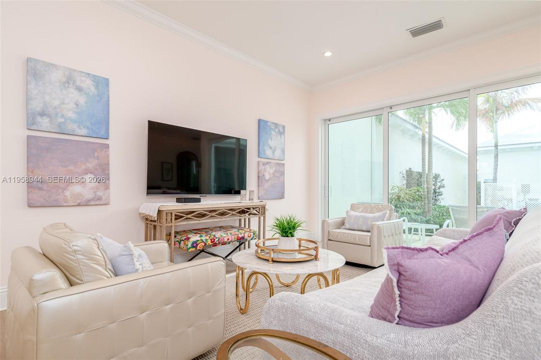For Rent: $25,000 (3 beds, 3 baths, 2523 Square Feet)