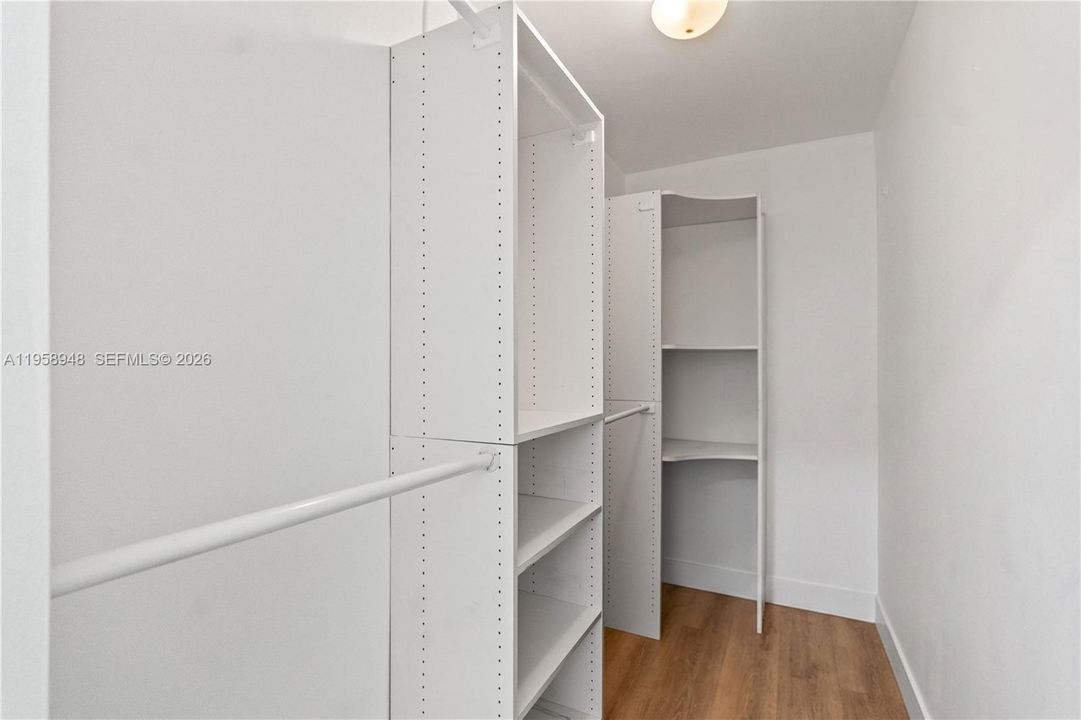 На продажу: $1,199,000 (3 спален, 3 ванн, 2103 Квадратных фут)