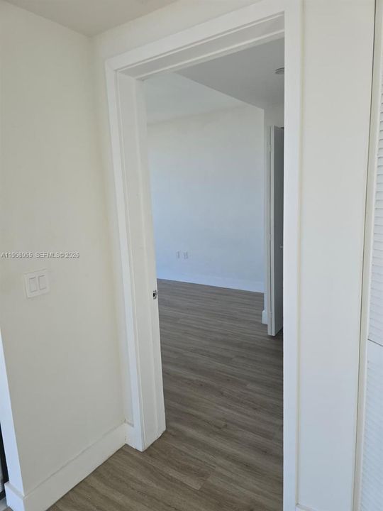 For Sale: $660,000 (2 beds, 2 baths, 864 Square Feet)