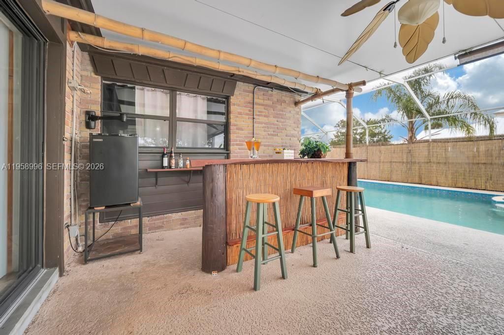 En Venta: $449,900 (3 camas, 2 baños, 1825 Pies cuadrados)