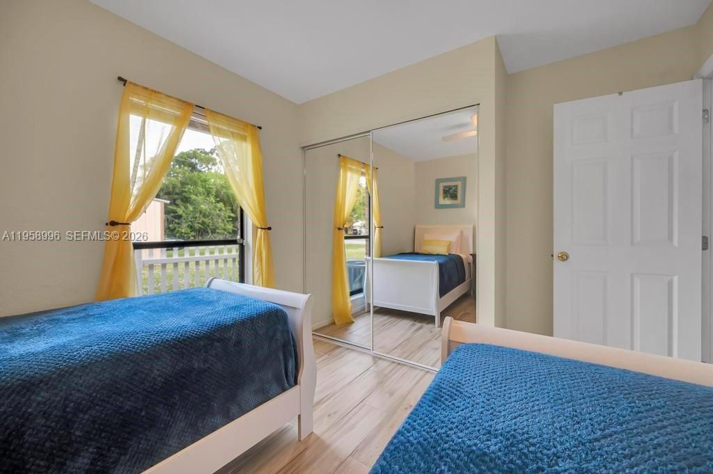 En Venta: $449,900 (3 camas, 2 baños, 1825 Pies cuadrados)