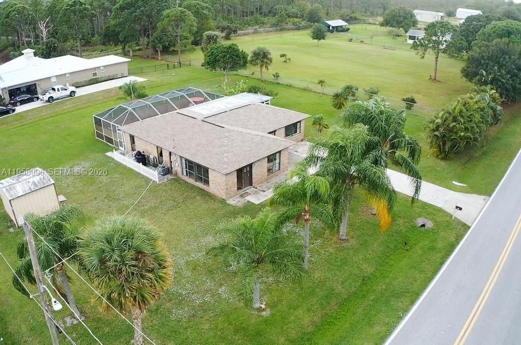 En Venta: $449,900 (3 camas, 2 baños, 1825 Pies cuadrados)