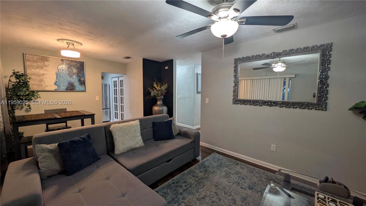 En Venta: $359,999 (2 camas, 1 baños, 873 Pies cuadrados)