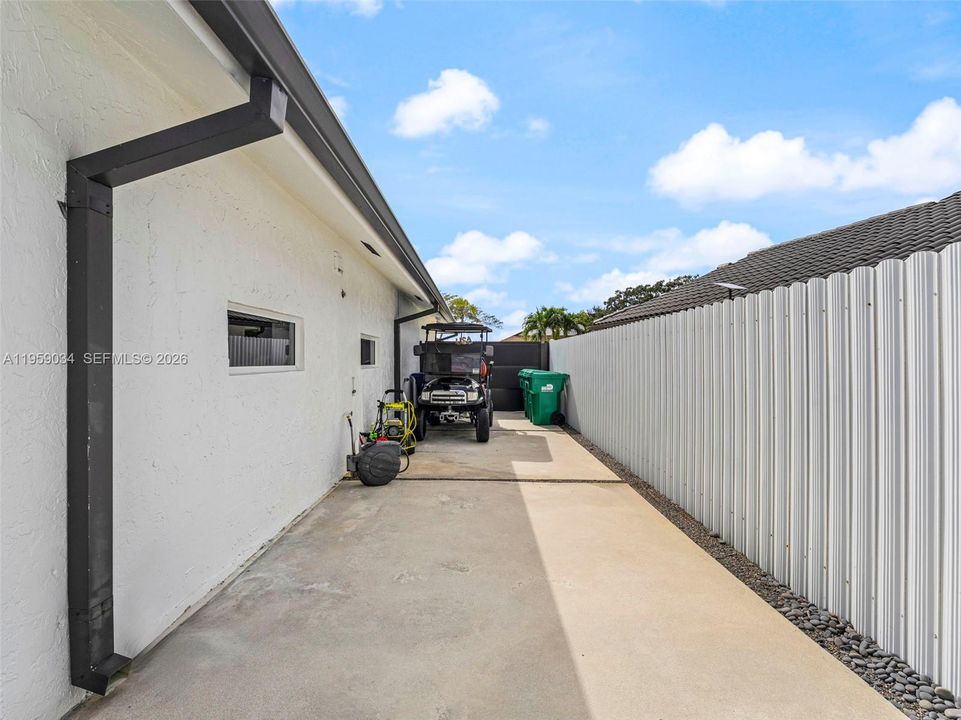 Recently Rented: $4,500 (4 beds, 2 baths, 1459 Square Feet)
