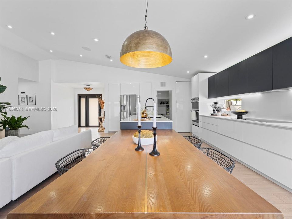 Recently Rented: $4,500 (4 beds, 2 baths, 1459 Square Feet)