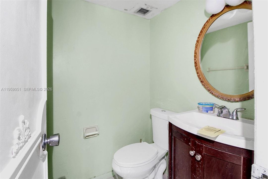 En Venta: $76,000 (1 camas, 1 baños, 823 Pies cuadrados)