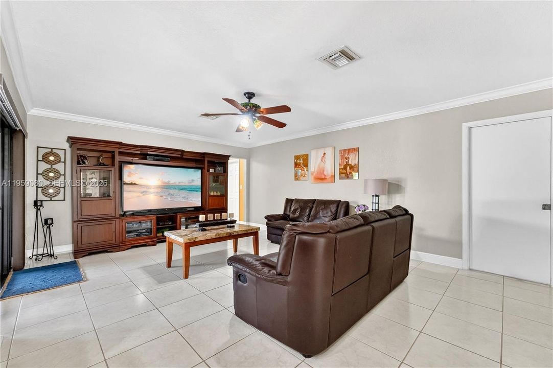 Recently Sold: $1,300,000 (4 beds, 3 baths, 2434 Square Feet)