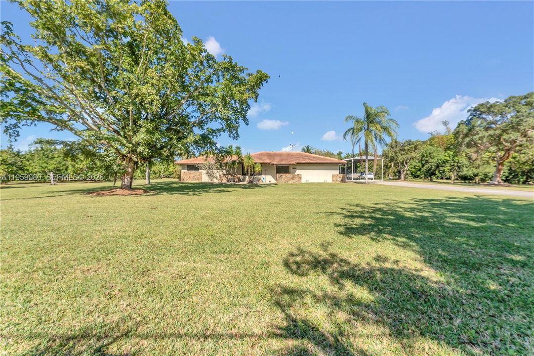 Recently Sold: $1,300,000 (4 beds, 3 baths, 2434 Square Feet)