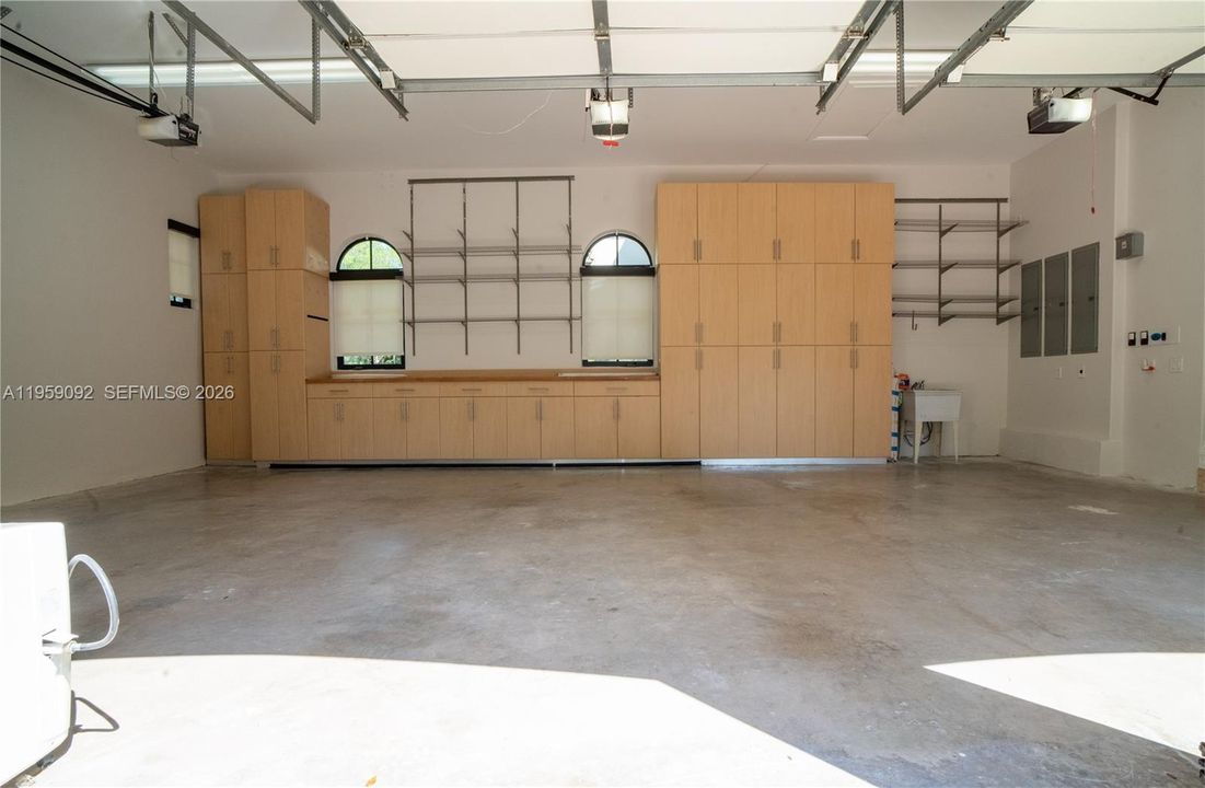 Recently Rented: $45,000 (8 beds, 9 baths, 7973 Square Feet)