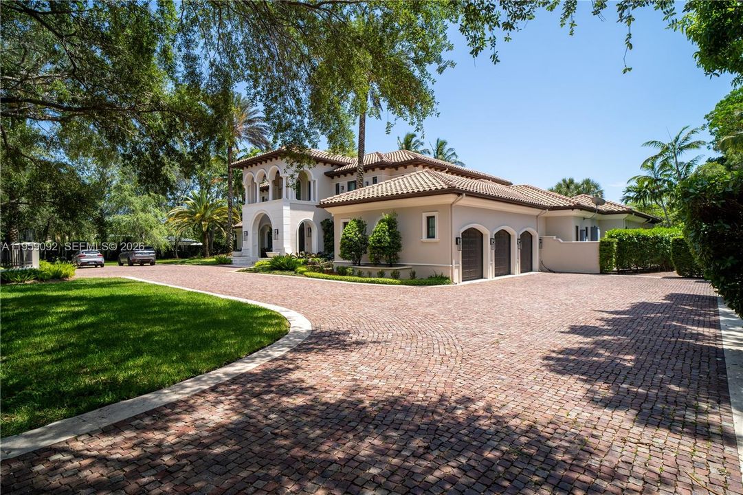 Recently Rented: $45,000 (8 beds, 9 baths, 7973 Square Feet)